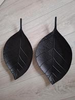 2 zwart metalen bladeren lengte 43cm, Ophalen of Verzenden, Zo goed als nieuw