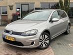 Volkswagen e-Golf | Camera | SOH 84% | NAP, Stof, Gebruikt, Zwart, Parkeersensor