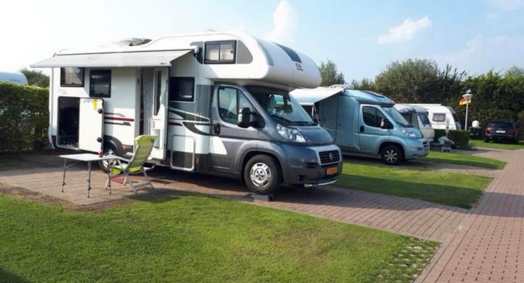 Adria Coral A660SP 6pers Alkoof Bj2011 Euro5 Airco, Rookmelder, Alkoof, Ringverwarming, Fiat