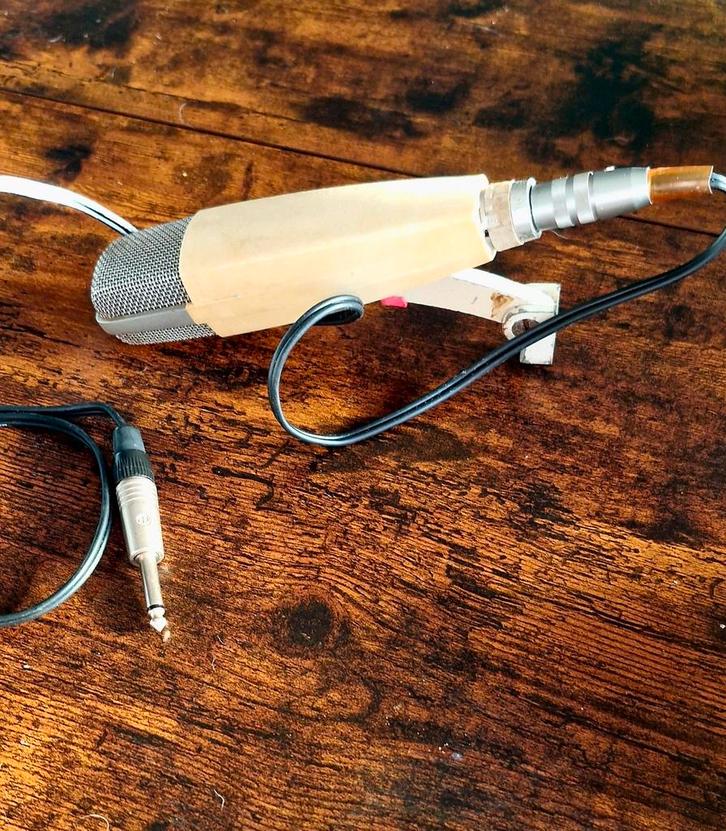 Sennheiser MD 421-2 VINTAGE MICROFOON., Muziek en Instrumenten, Microfoons, Zo goed als nieuw, Ophalen of Verzenden