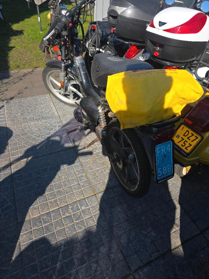 Tomos 2x opknappers, Fietsen en Brommers, Brommers | Tomos, Gebruikt, Overige modellen, Maximaal 25 km/u, Ophalen