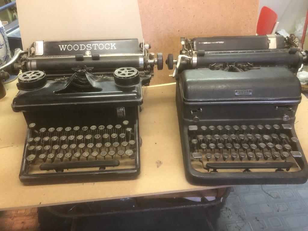 Woodstock naaimachines, Ophalen