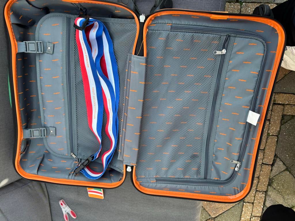 Koffer van de Postcodeloterij, Wieltjes, Gebruikt, 50 tot 60 cm, Hard kunststof