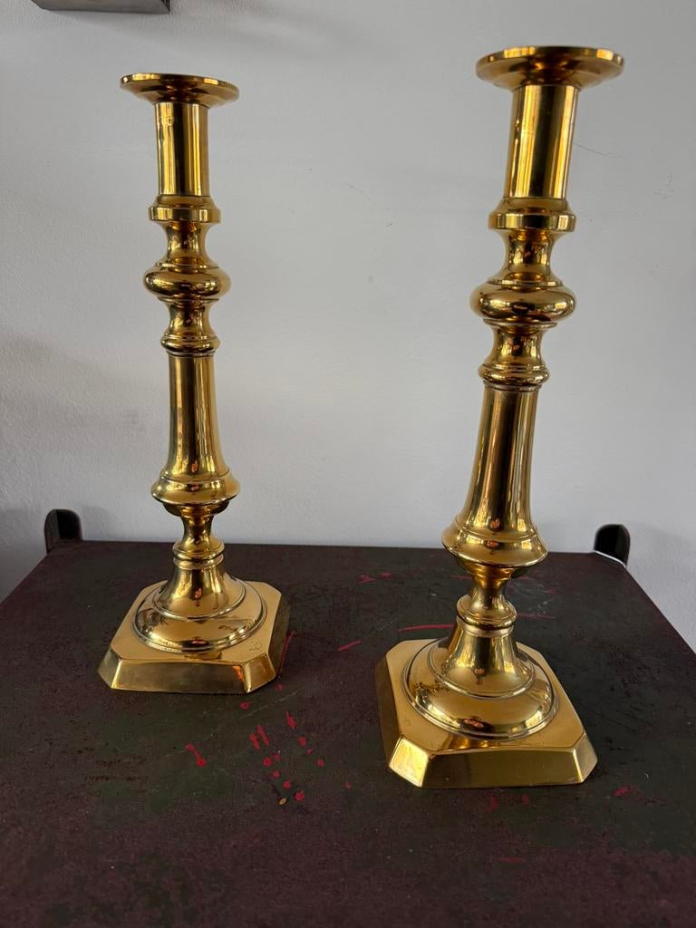 Kandelaren - goud kleurig - messing - set van 2, Antiek en Kunst, Antiek | Kandelaars, Ophalen of Verzenden, Koper of Brons