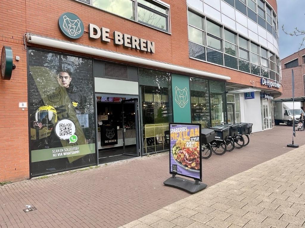 De Beren Rijswijk, Zakelijke goederen, Exploitaties en Overnames