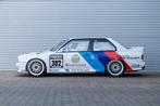 BMW e30 M3 DTM spec race car (bj 1987), Stof, Zwart, 1 stoelen, Wit