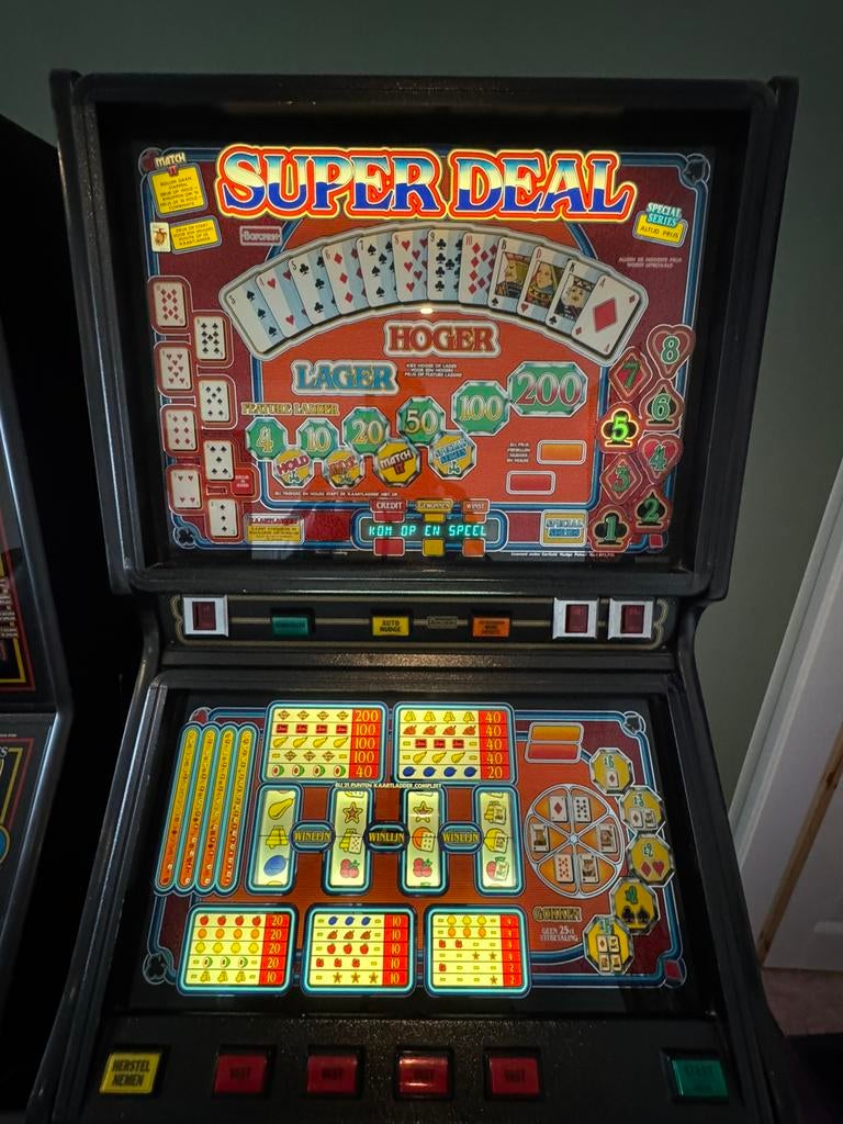 Superdeal gokkast euro, Verzamelen, Automaten | Gokkasten en Fruitautomaten, Euro, Ophalen of Verzenden, Gebruikt, Met sleutels