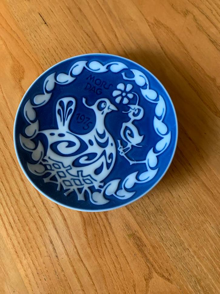 Royal Copenhagen Moederdag bord 1975, Antiek en Kunst, Antiek | Wandborden en Tegels, Ophalen of Verzenden