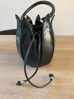 By-lyn Zwart Tulptasje met Spiegel - Elegant en Uniek, Ophalen of Verzenden, Zo goed als nieuw, Zwart, Avondtasje