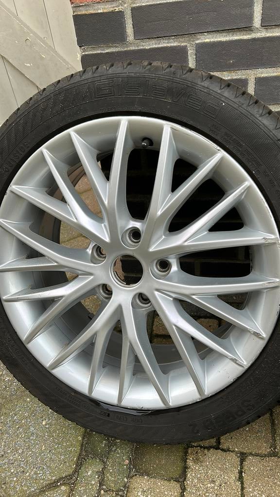 Velgen Seat Leon FR 2018 met zomerbanden - 7mm profiel, Ophalen, Gebruikt, Banden en Velgen, 17 inch