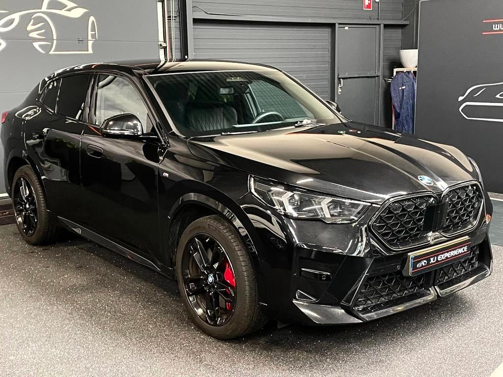 BMW X2 SDrive20i M-Sport Launch Edition NAP MASSAGE PANO GAR, Auto's, BMW, Adaptive Cruise Control, X2, Zwart, Bedrijf