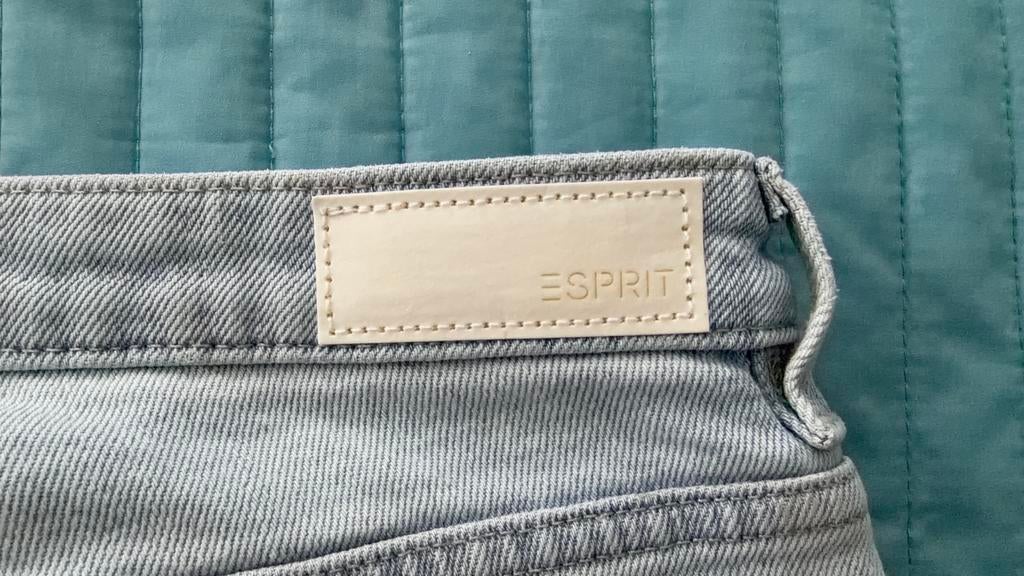 nieuwe jeans van Esprit 30/30 lichtblauw, Ophalen of Verzenden, Nieuw, Blauw, Overige jeansmaten