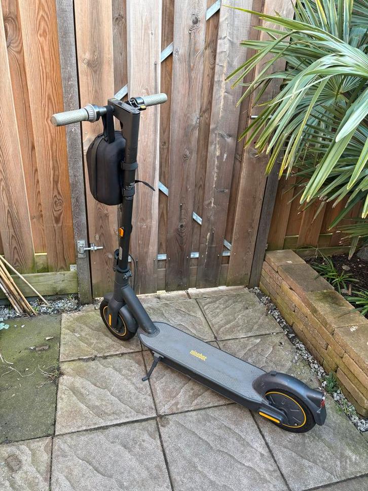 Segway Ninebot Max G30 II, Fietsen en Brommers, Steps, Gebruikt, Elektrische step (E-scooter), Ophalen