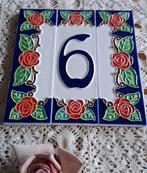 Italiaans huisnummer 6, tegeltjes, rode rozen, Antiek en Kunst, Curiosa en Brocante, Ophalen of Verzenden