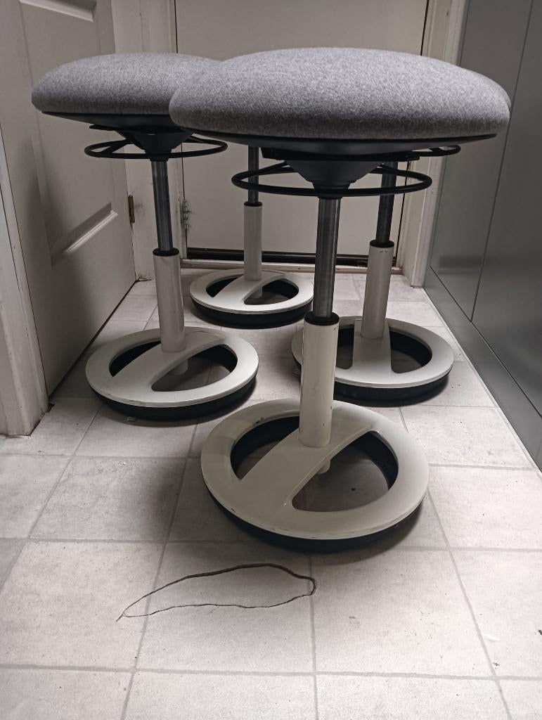 4 x Topstar Zitkruk Sitness Bob, Ophalen, Zo goed als nieuw, Grijs, Bureaukruk