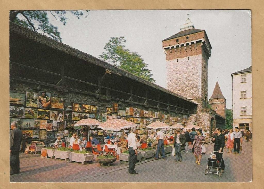 Ansichtkaart. Polen. Krakow. Mury obronne i Brama Florianska, Ophalen of Verzenden, 1980 tot heden, Gelopen, Overig Europa