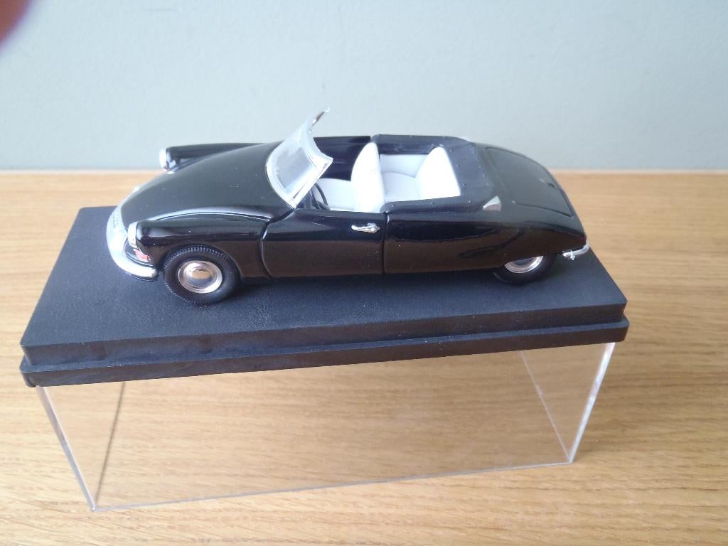 RIO RIO4517 1/43 Citroen DS 19 Prestige Clair Toit 1961 Jacqueline Kennedy EUR 129,25 - FR
