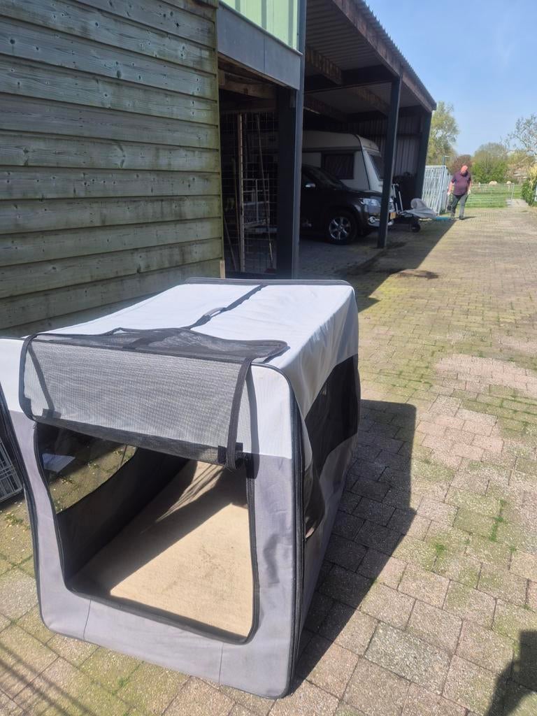 mooie inklapbare hondenbench voor camping, Ophalen, Zo goed als nieuw, 75 tot 110 cm, Minder dan 65 cm