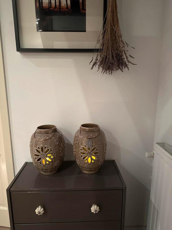 2 Riverdale windlichten, Huis en Inrichting, Woonaccessoires | Vazen, Nieuw, Overige kleuren, Minder dan 50 cm, Aardewerk of Porselein