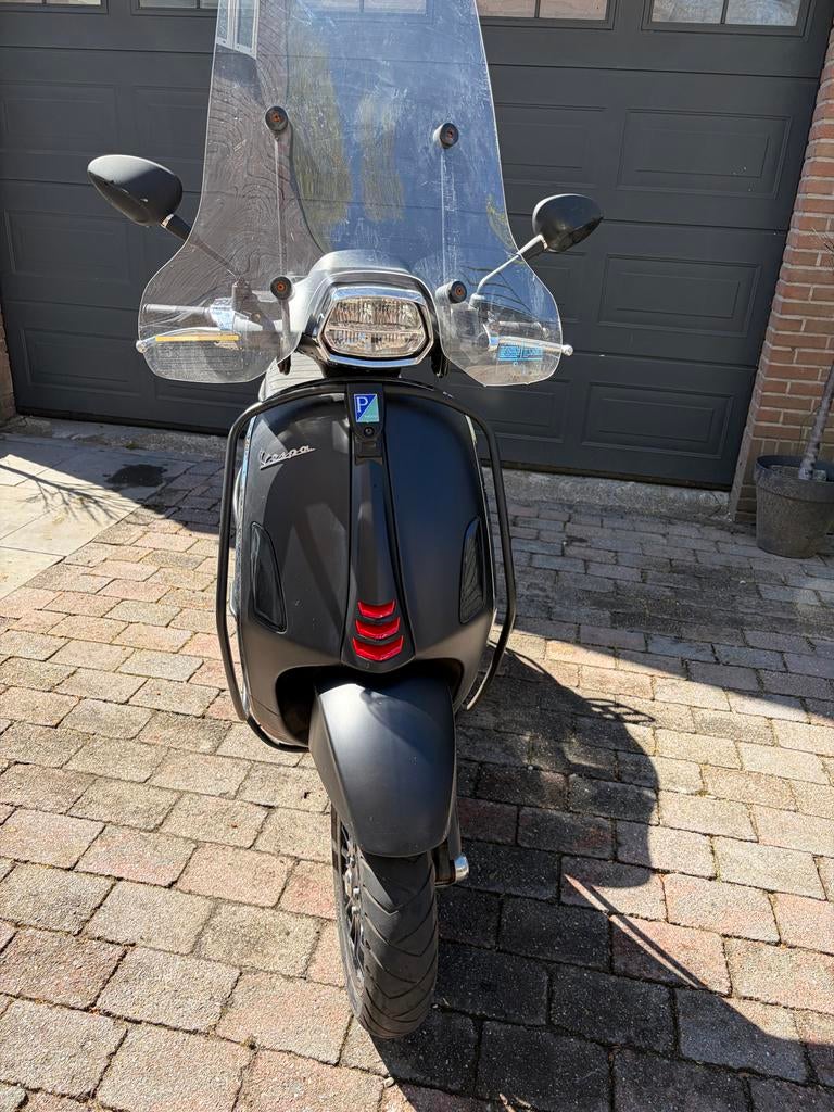 Vespa Sprint 2021 Geel Kenteken scooter, Fietsen en Brommers, Scooters | Vespa, Ophalen, Overige modellen, Maximaal 45 km/u, 49 cc