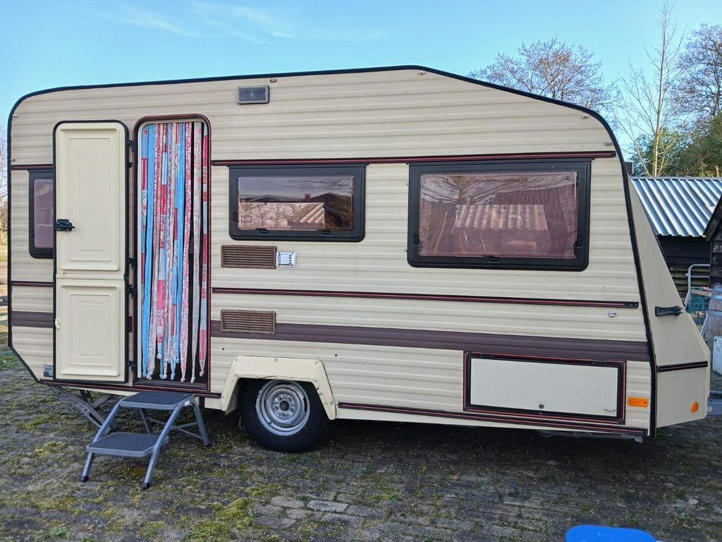 Caravan merk Bergland type 395 Mont Blanc, Caravans en Kamperen, Particulier, 500 - 750 kg, Koelkast