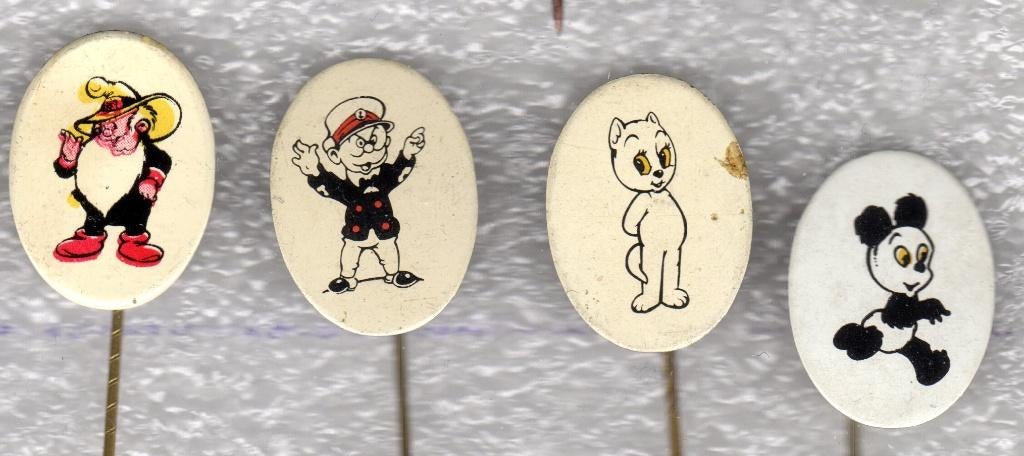 4 speldjes TOM POES KAPPIE BOMMEL TRIP FIGUREN (A9), Verzamelen, Speldjes, Pins en Buttons, Verzenden, Gebruikt, Overige onderwerpen