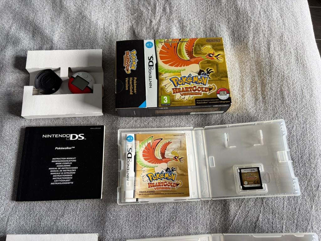 Pokemon Heartgold en Heart Silver including pokewalker, Spelcomputers en Games, Games | Nintendo DS, Avontuur en Actie, 1 speler