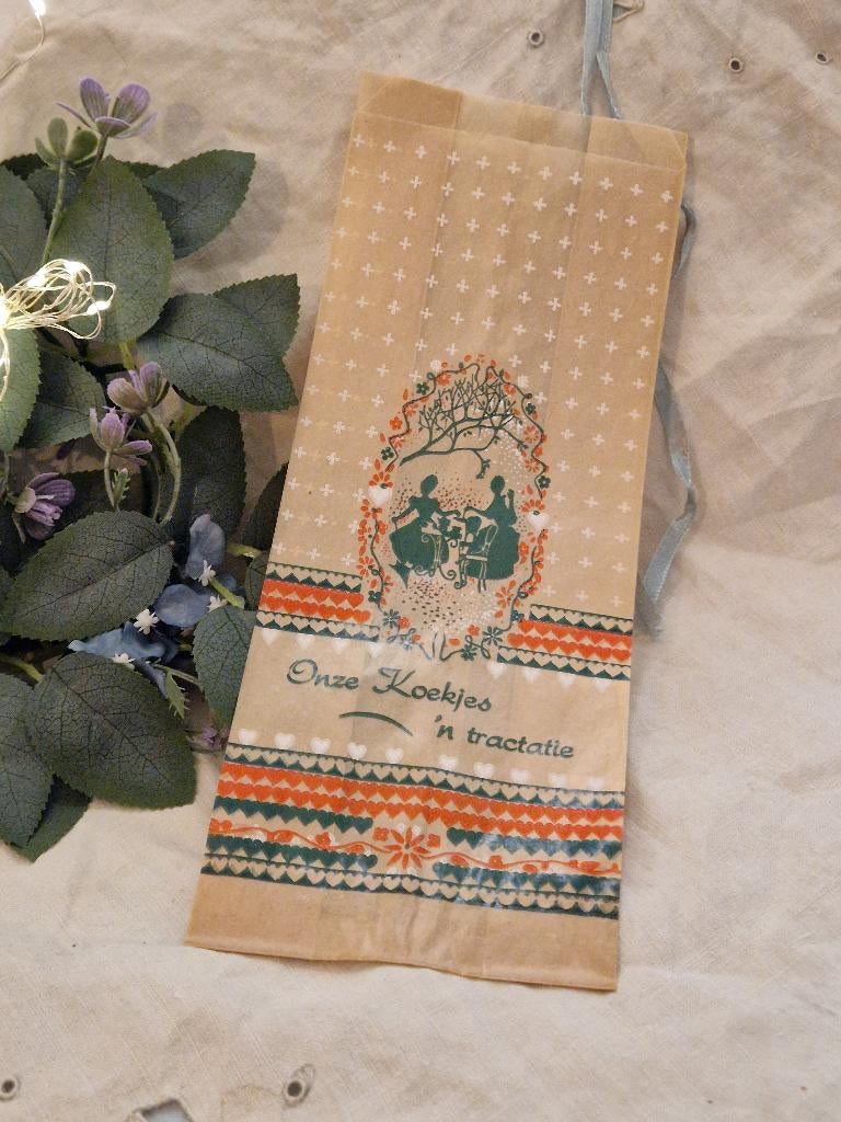 Vintage koekzak. "Onze koekjes een tractatie"., Antiek en Kunst, Curiosa en Brocante, Verzenden
