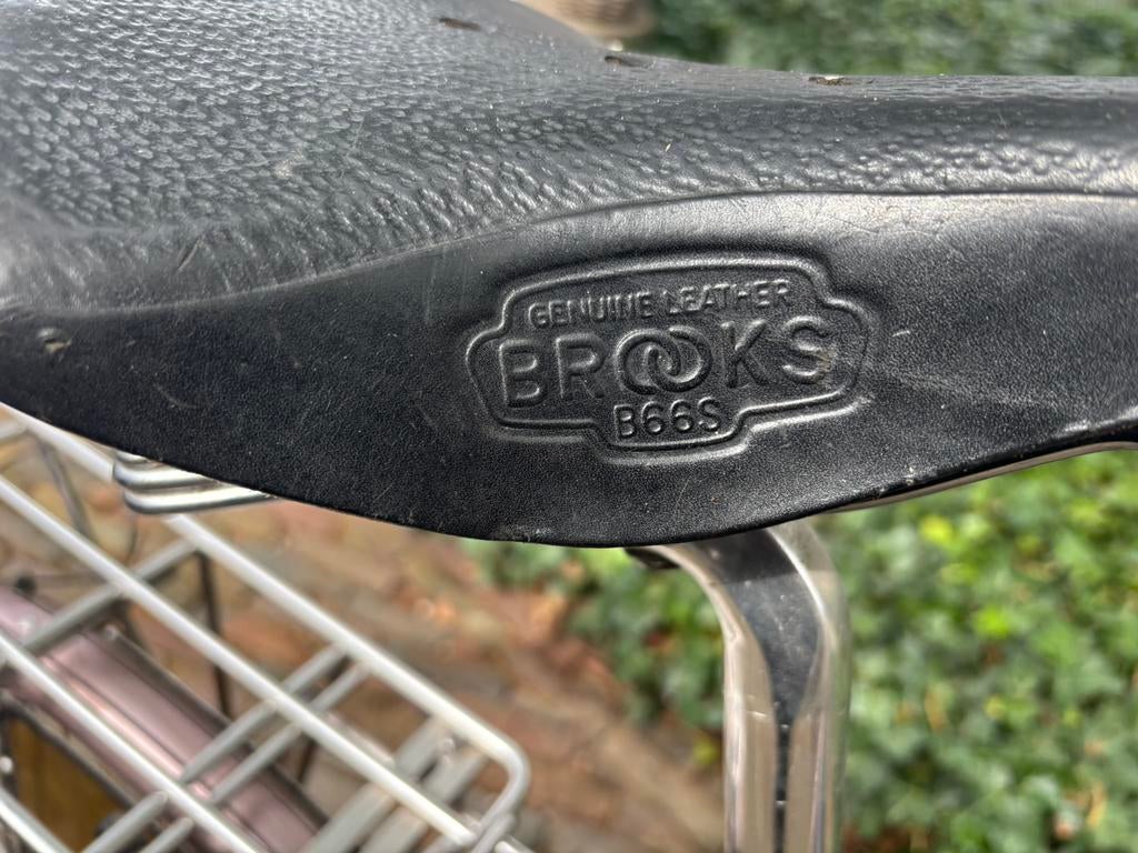 2 x Brooks zadel + 2 fietsen + Koga fietstassen, Ophalen of Verzenden, Zo goed als nieuw