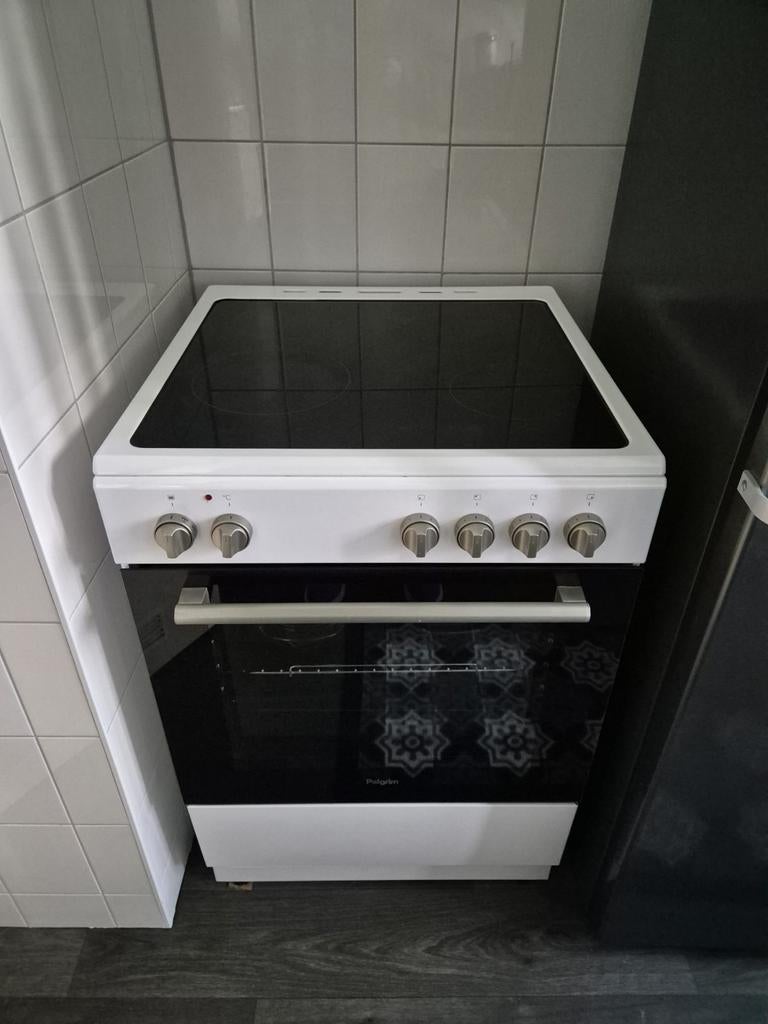 Pelgrim elektrisch fornuis zo goed als nieuw!, Witgoed en Apparatuur, Fornuizen, Zo goed als nieuw, Vrijstaand, 85 tot 90 cm, Elektrisch