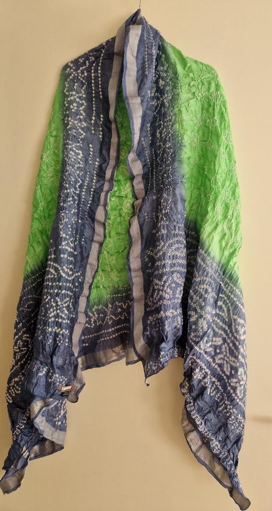 zijden sjaal/omslagdoek, Kleding | Dames, Mutsen, Sjaals en Handschoenen, Summum Woman, Maat 46/48 (XL) of groter, Ophalen of Verzenden