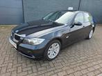 BMW 3-Serie 2.0 I 318 2007 Zwart rijdt perfect, Voorwielaandrijving, Stof, Zwart, 4 cilinders