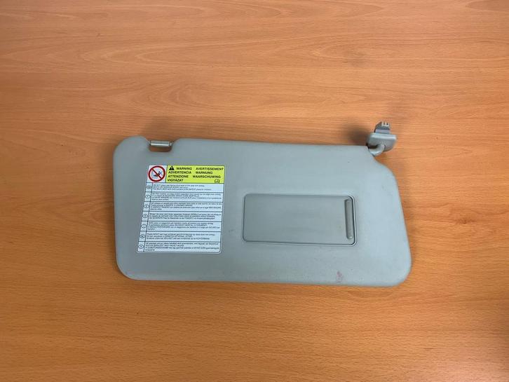 zonneklep rechts suzuki splash - opel agila B 2008 tot 2014, Auto-onderdelen, Interieur en Bekleding, Opel, Suzuki, Gebruikt, Ophalen of Verzenden