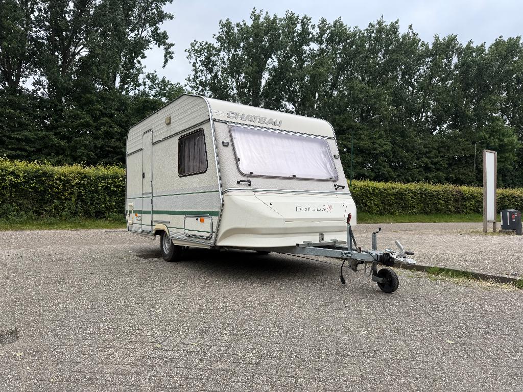 Chateau Chiara 400 1993, Caravans en Kamperen, Chateau, Rondzit, Kachel, Bedrijf