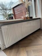 Radiatoren, Doe-het-zelf en Verbouw, Verwarming en Radiatoren, Ophalen of Verzenden, Zo goed als nieuw, Radiator, 30 tot 80 cm