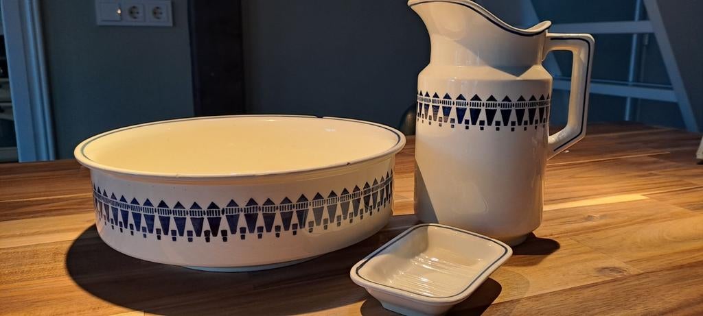 Antieke lampetkan met waskom en zeepbakje, Antiek en Kunst, Ophalen of Verzenden