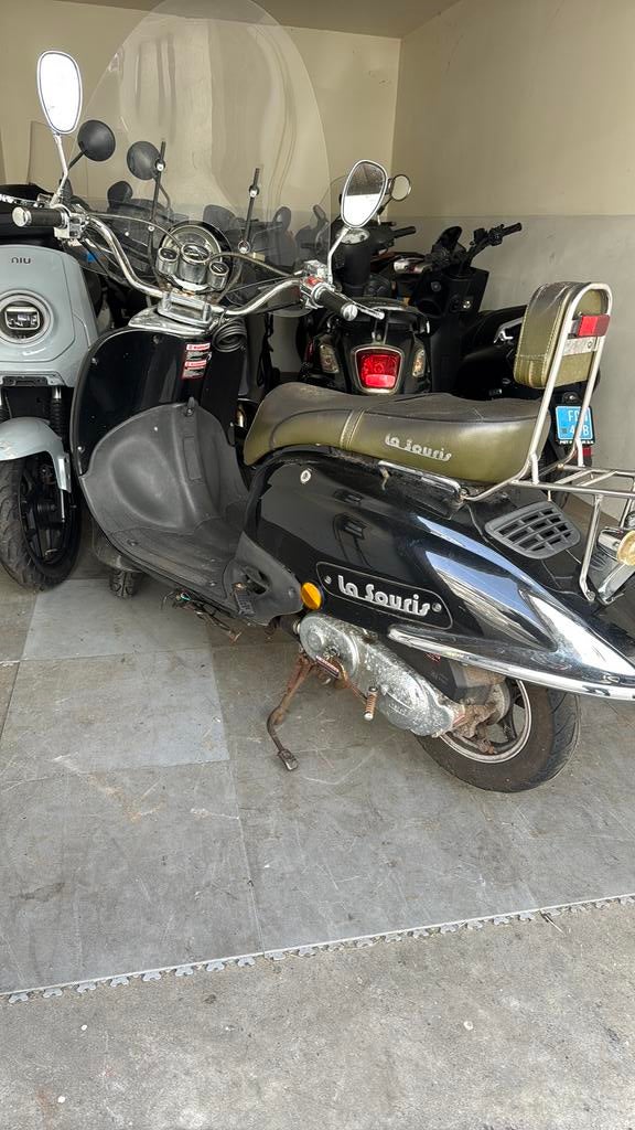 Retro loop sloop, Scooter select, Zo goed als nieuw, Benzine, Info@scooterselect.nl