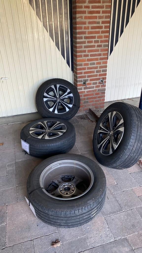Toyota BZ4X 18 inch wielen, Ophalen, 18 inch, Gebruikt, Banden en Velgen