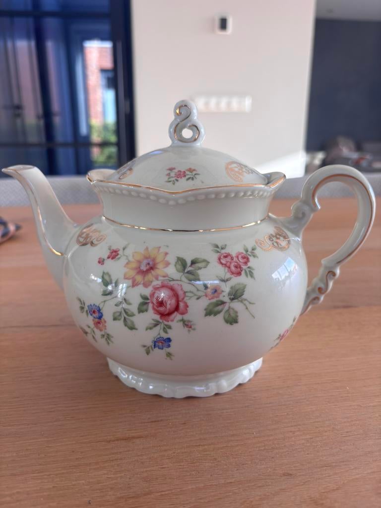 Conpleet 12-delig theeservies van Spenzo, Ophalen