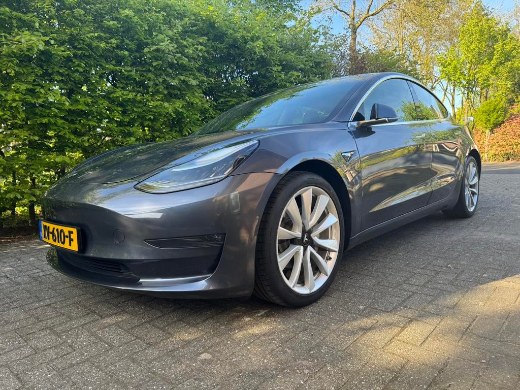 Tesla Model 3 Long Range AWD 2019 Garantie 2027 1e eigenaar, Auto's, Tesla, Automaat, 1831 kg, Zwart, Origineel Nederlands