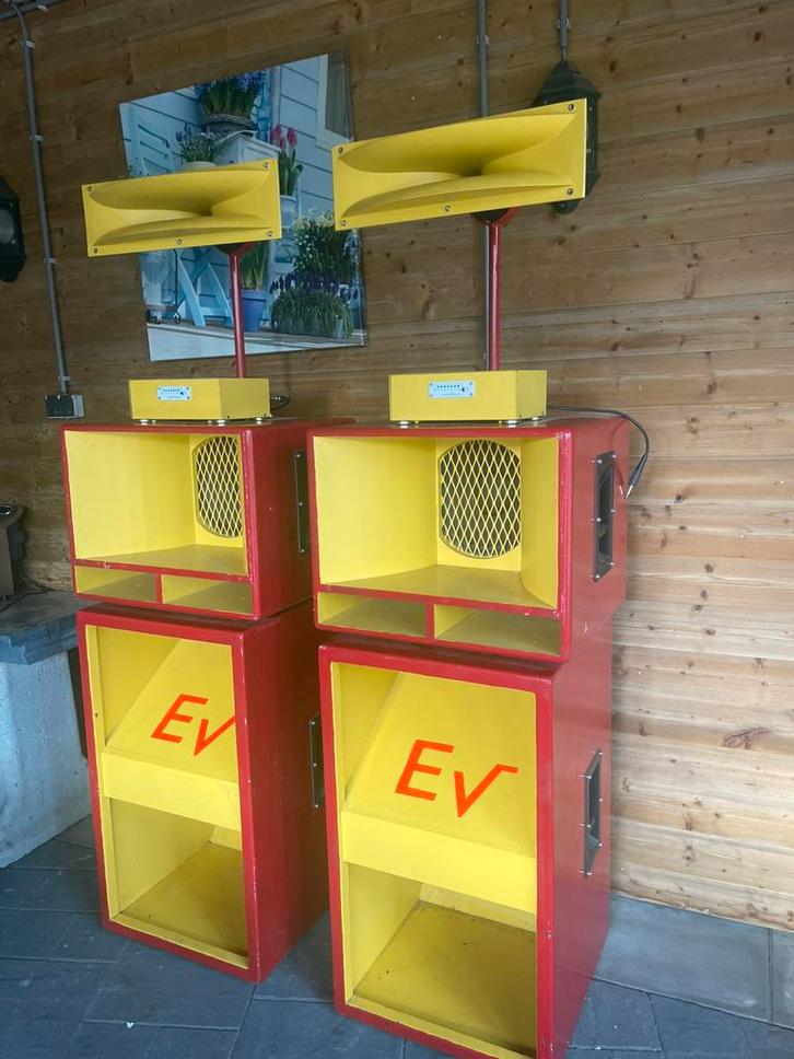 Electro voice 2400watt complete pa speaker set, Audio, Tv en Foto, Luidsprekers, Zo goed als nieuw, Subwoofer, 120 watt of meer