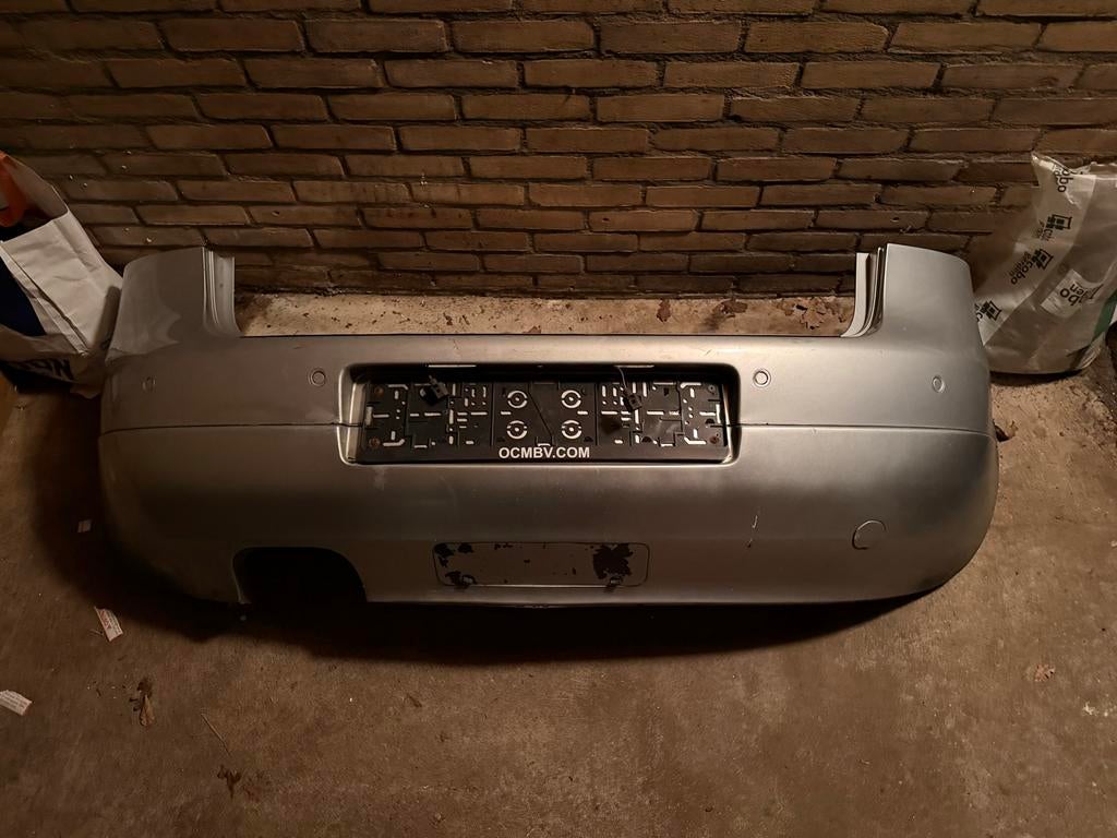 Achterbumper Golf 5 GTI LA7W met PDC en trekhaakluik, Auto-onderdelen, Carrosserie en Plaatwerk, Bumper, Volkswagen, Achter, Gebruikt