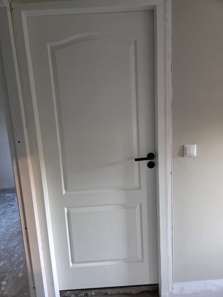 3 Binnendeuren met toog en houtstructuur (83x200,5/202cm), Ophalen