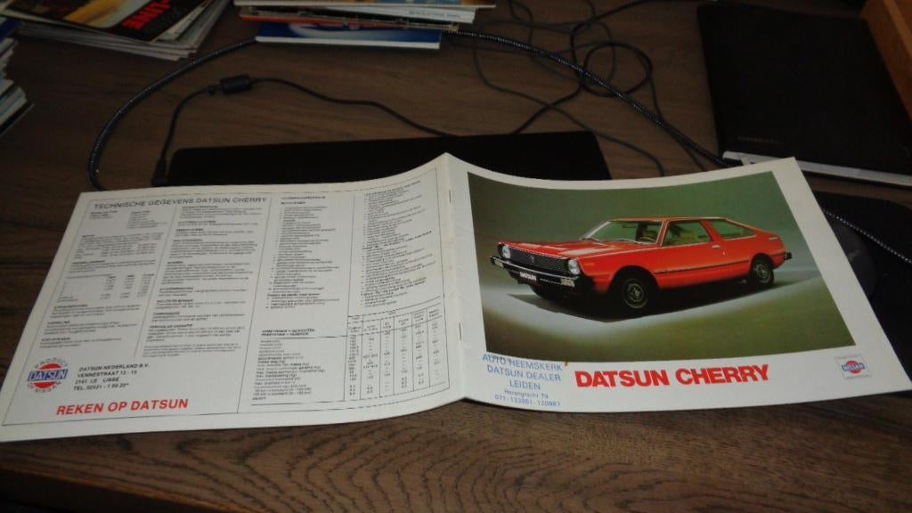 Folder DATSUN  CHERRY, Verzenden, Gelezen, Overige merken