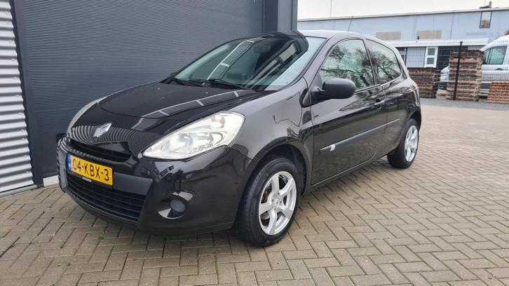 Renault Clio 1.2 Special Line, Auto's, Renault, Bedrijf, Te koop, Clio, Airbags, Airconditioning, Bluetooth, Boordcomputer, Centrale vergrendeling