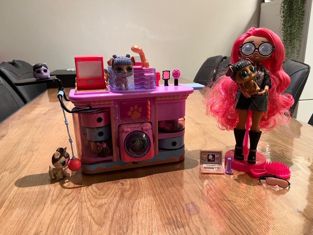 LOL dierenarts, Kinderen en Baby's, Speelgoed | Poppen, Ophalen of Verzenden, Zo goed als nieuw, Overige typen