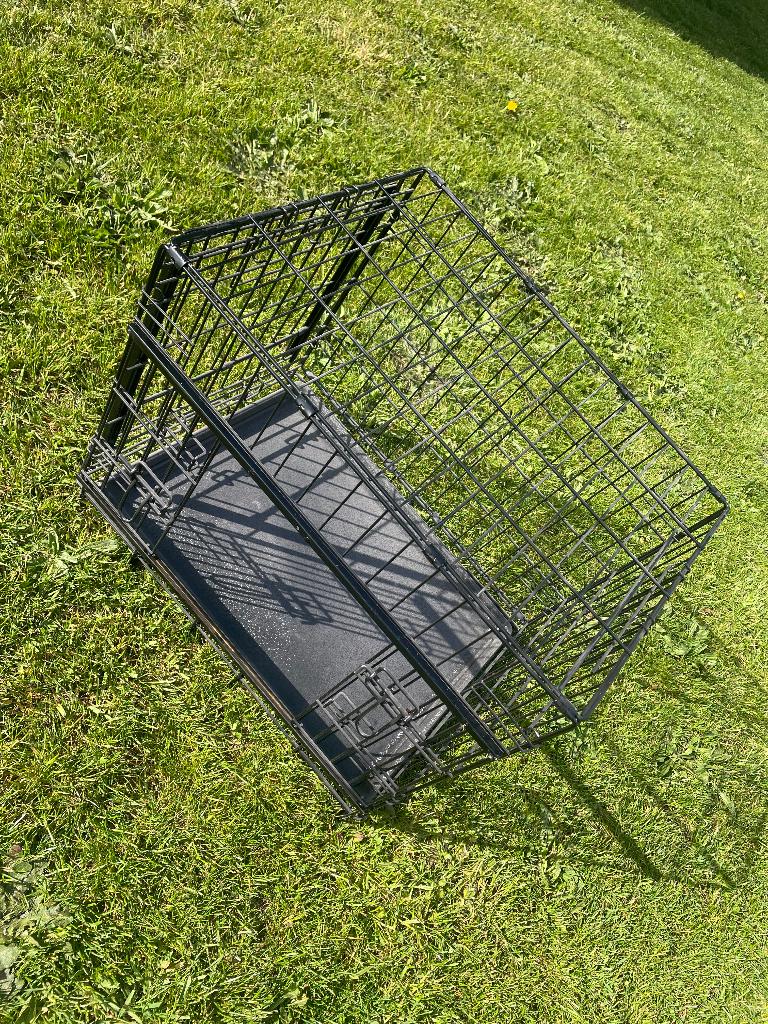 honden bench, Ophalen, Zo goed als nieuw