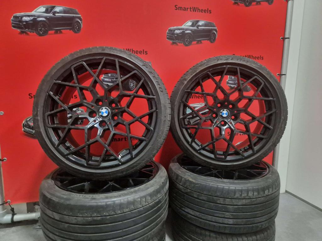 19 Inch BMW BREEDSET G20 G21 G30 VELGEN EN BANDEN