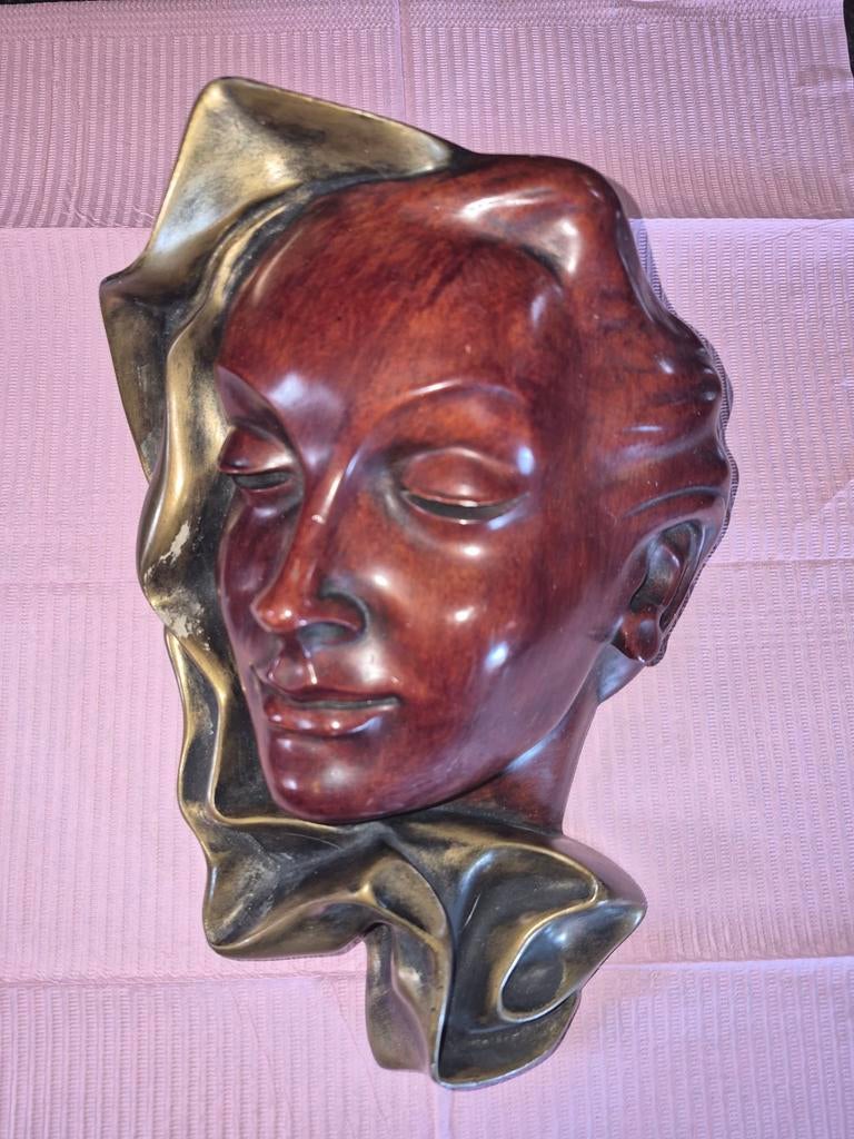 Wandmasker Achatit, Ophalen