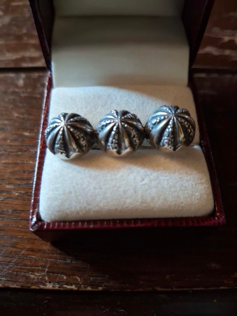 Zilveren broche  antiek, Ophalen of Verzenden